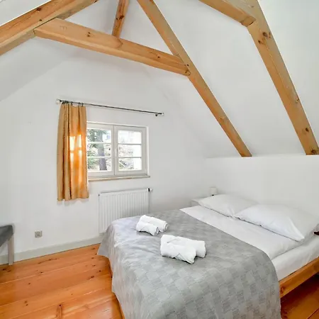 Lesny Kolo Karpacza - Apartamentuj Ferienhaus Karpacz